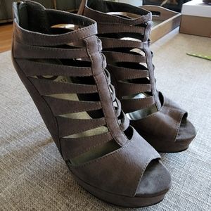 Guess strappy high heel